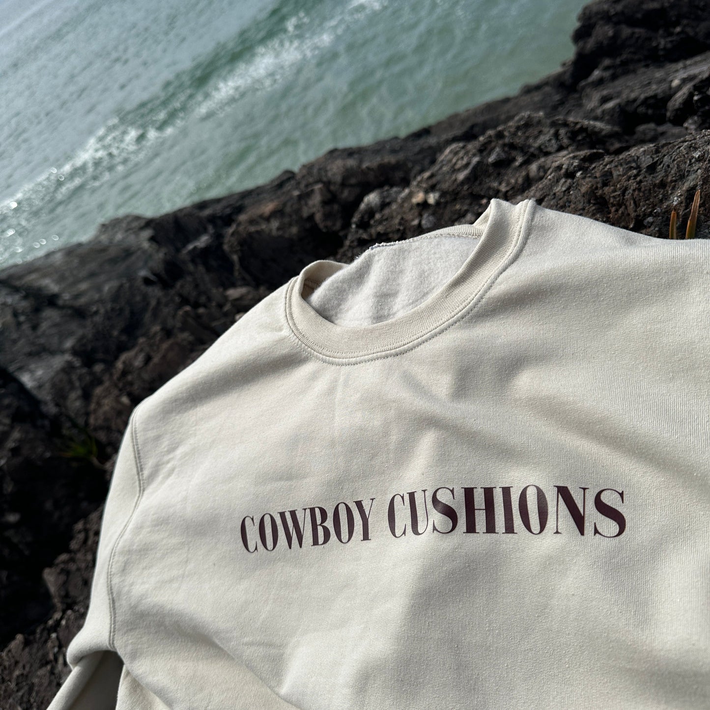 COWBOY CUSHIONS CREWNECK
