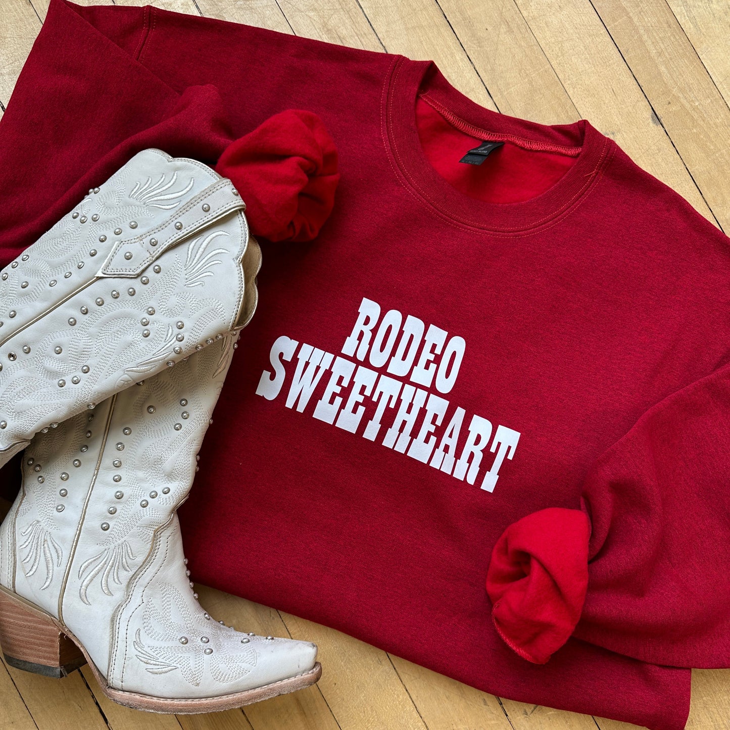RODEO SWEETHEART CREWNECK