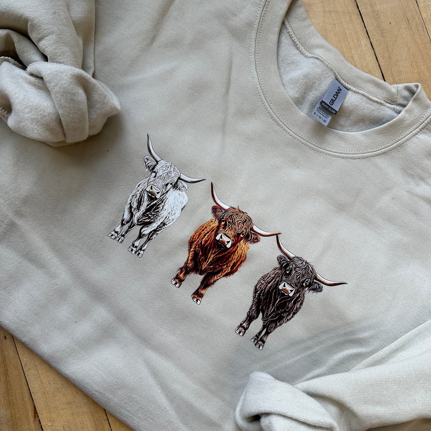 HIGHLAND COW CREWNECK