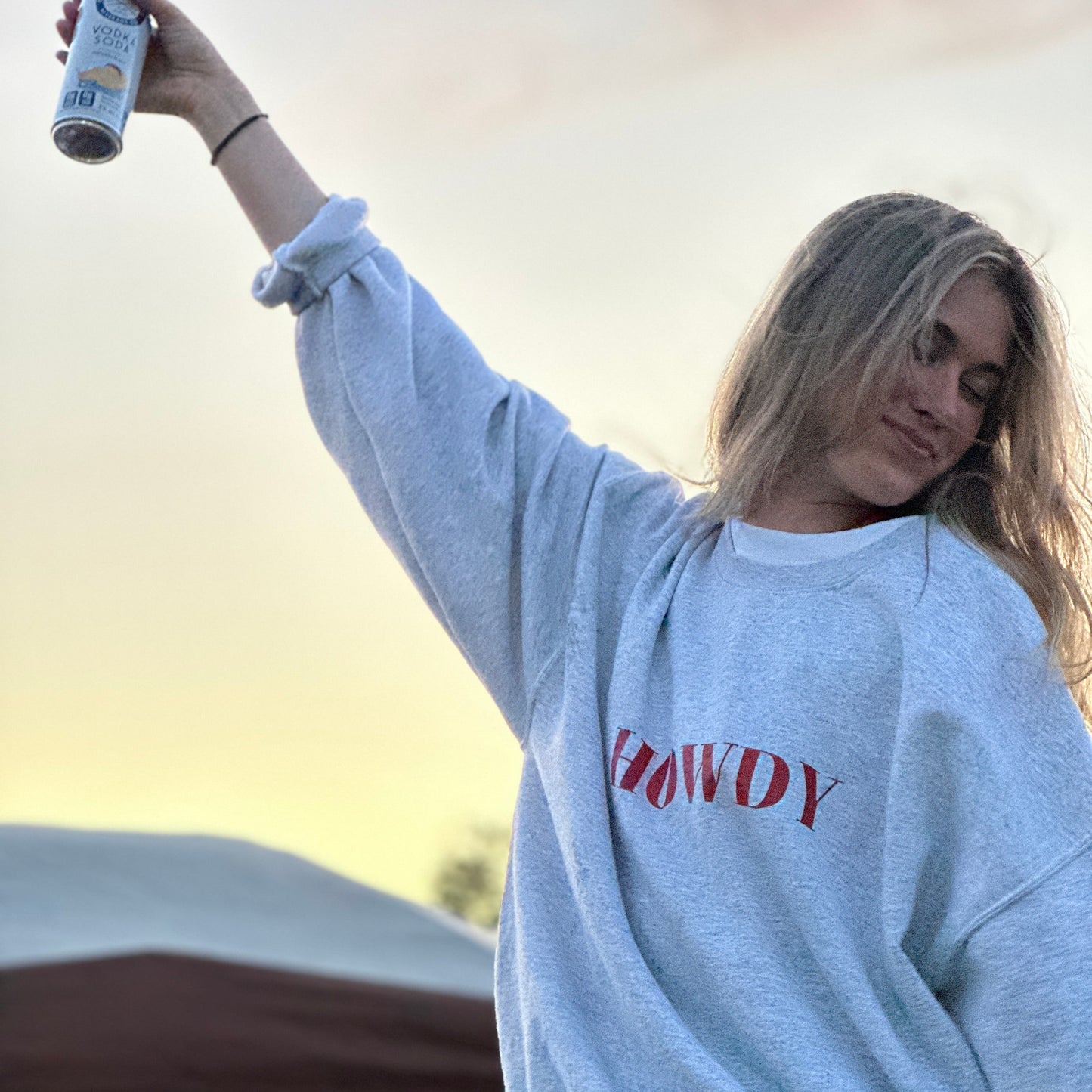 HOWDY CREWNECK