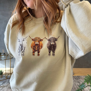 HIGHLAND COW CREWNECK