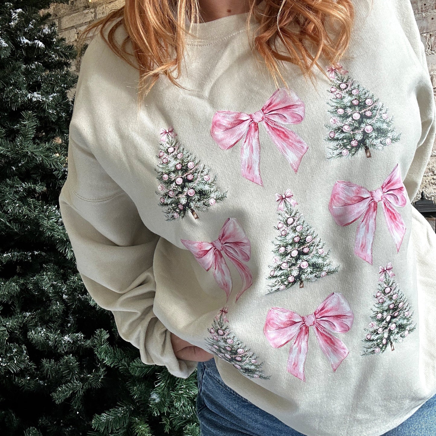 COQUETTE CHRISTMAS CREWNECK