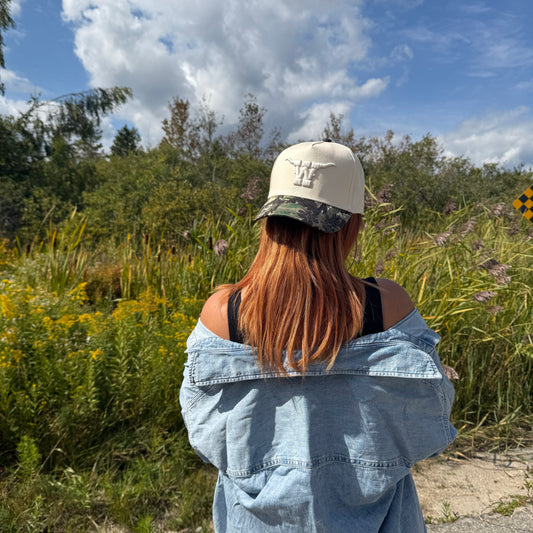 W LOGO HAT